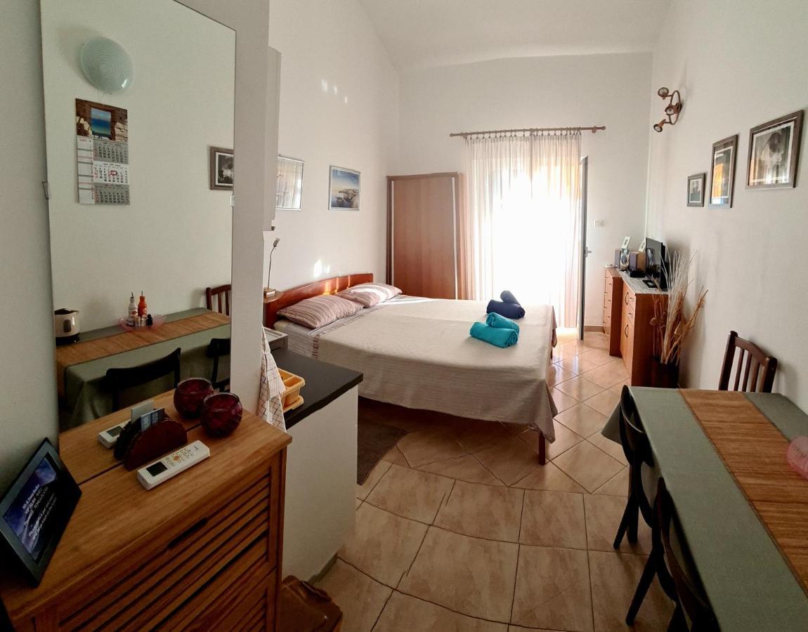 Studio Apartman Stara Baska Luaran gambar