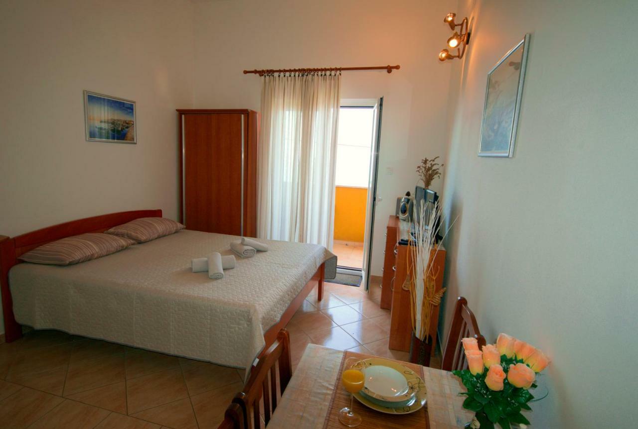 Studio Apartman Stara Baska Luaran gambar